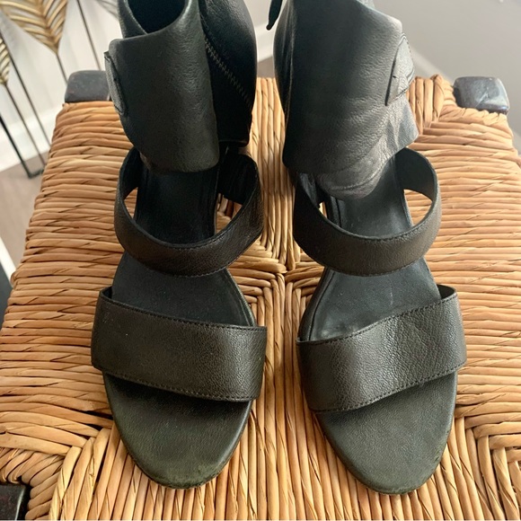 Eileen Fisher Black Leather Heeled Sandals - Picture 3 of 11